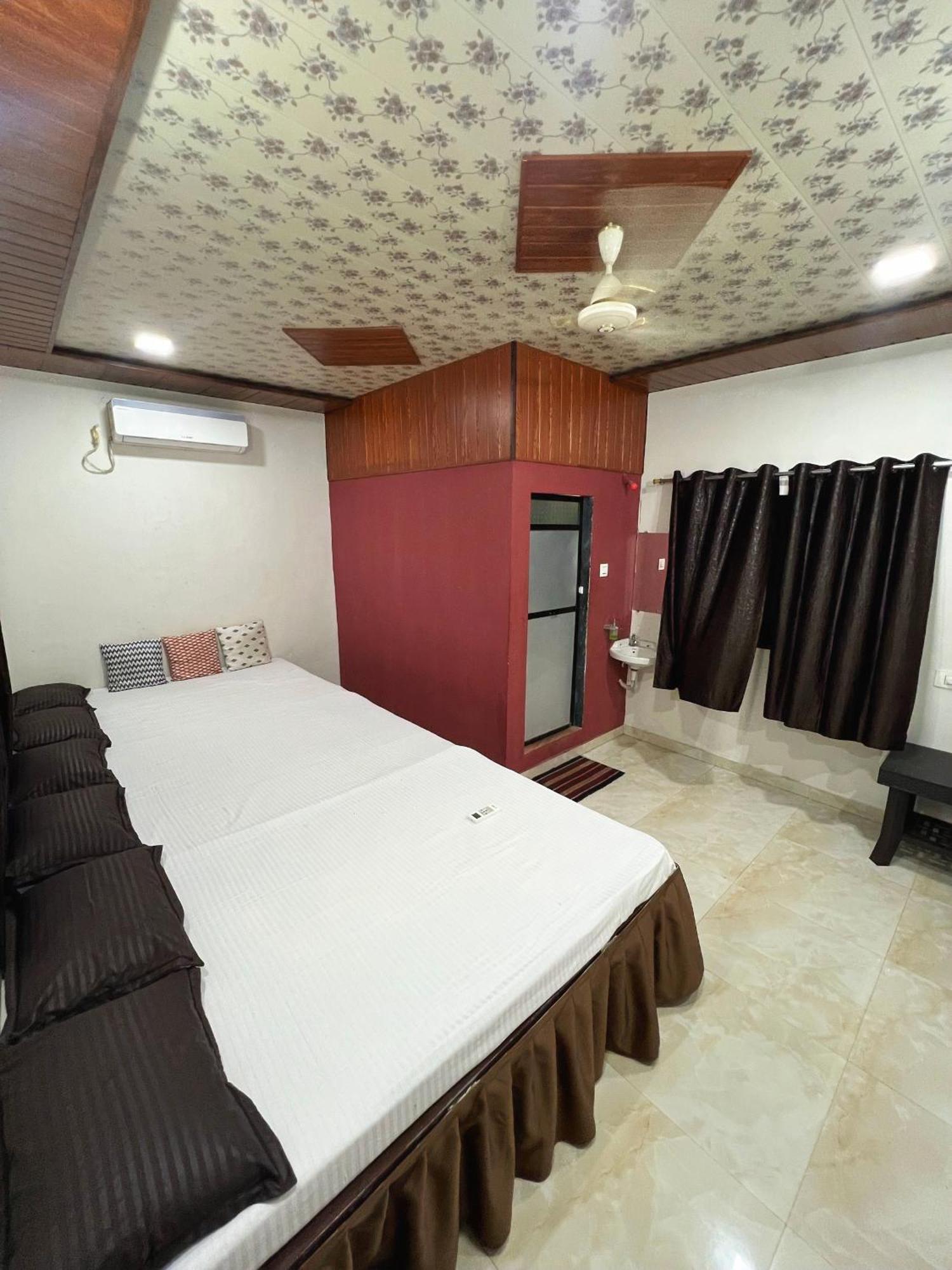 Karjat Ap Resort Екстер'єр фото